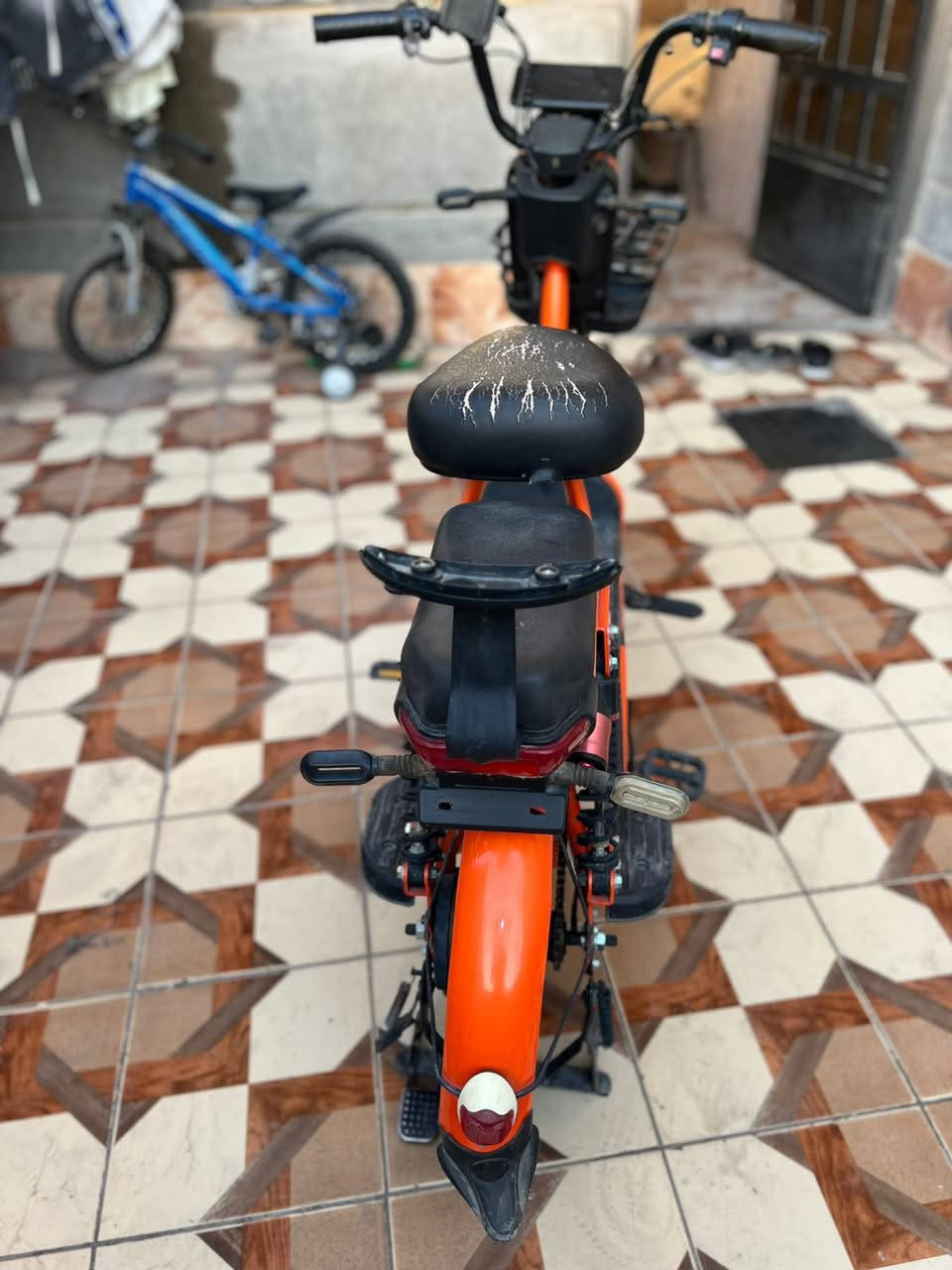 دراجه شحن. نضيفه جدا   بصمه ومفتاح وشاشه كامله 350 بيها مجال بسيط


**إذا كنت صاحب هذا الإعلان وتريد حذفه لأي سبب، رجاءا أرسل رسالة إلى الدعم الفني**