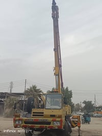 كرين 16طن موديل 86  ٥ليبر    رقم نكليزي   الشراي يتصل   07718860245
