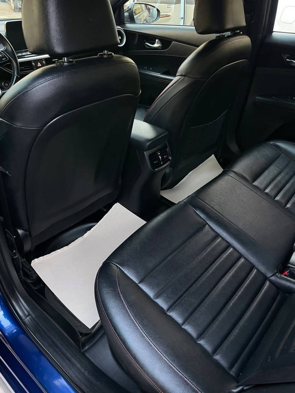 السلام عليكم ، فورتي GT 2021 امريكي ( مكفولة كفالة عامة ) كلين تايتل فول مواصفات للاخير مكينة 1600 تيربو رقم اربيل بأسم عربي شرط التحويل مكانهة بابل الاسكندرية سعرهة 143 وبيهة مجال بسيط للاستفسار ***********
