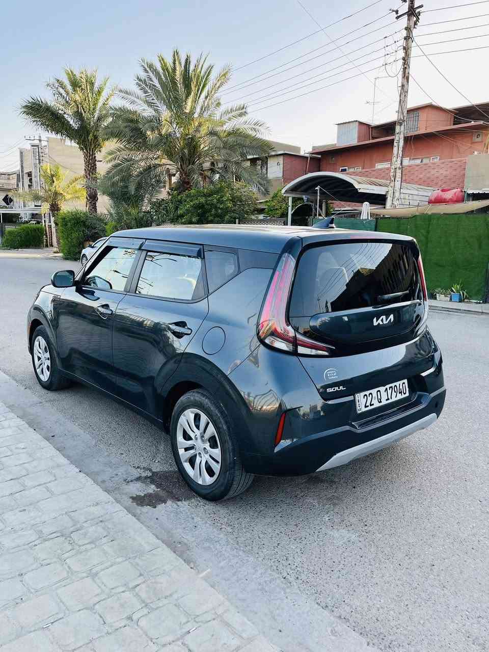 كيا صول موديل 23 وارد امريكي فحص وهزة وترقيم جديد اربيل باسمي تريد تحويل أو وكالة بدون متاخذ السيارة لاربيل تحويل مباشر لغد شاصي مكفول بدون ايرباك 
((بدون حادث كلين تايتل ضرر باللحية مال الدعامية الأمامية))
مواصفاته 
LX 
محرك 2000 دوش 
رادار امامي 
شاشة تدعم كار بلي 
فول تحكم استيرن 
نظام كروز
نظام ضغط الهواء 
تحديد مسار توقف ذاتي 
اوتو ستوب 
وباقي المواصفات معروفة 
السعر ب148 وبيه مجال 
مكان السيارة بغداد تقاطع درويش حي العلام 
للاستفسار الاتصال على الرقم***********
الشراي يتصل ويدلل
