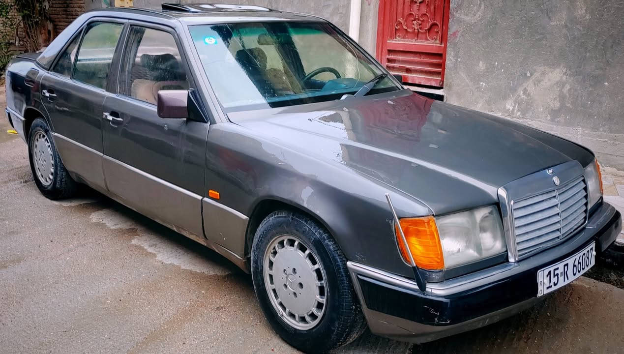 للبيع؛
مارسيديس دب 1989
السعر 45$
المكان ؛ذي قار قضاء الرفاعي 
للأستفسار ***********
