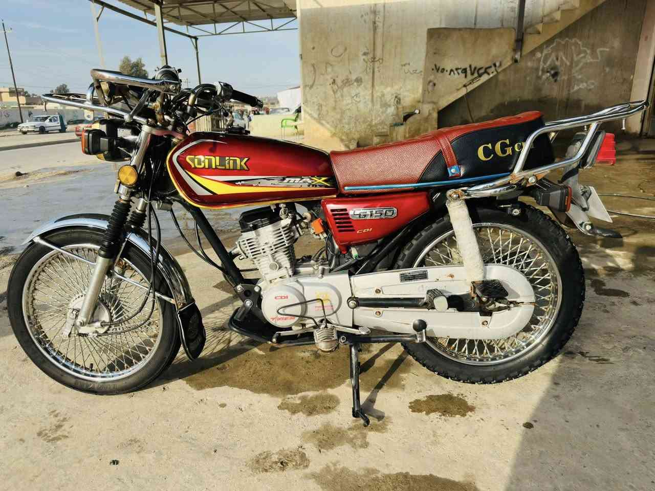 اسلام عليكم مكلف بل نشر  للبيع تايكر 2020وزن ثقيل ابو الدرع مكينه مامفتوحه شرط ويالا دبلات كهربائيات كلو شقال السعر 600 بيمجال    ***********. ‭0770 992 9561‬
