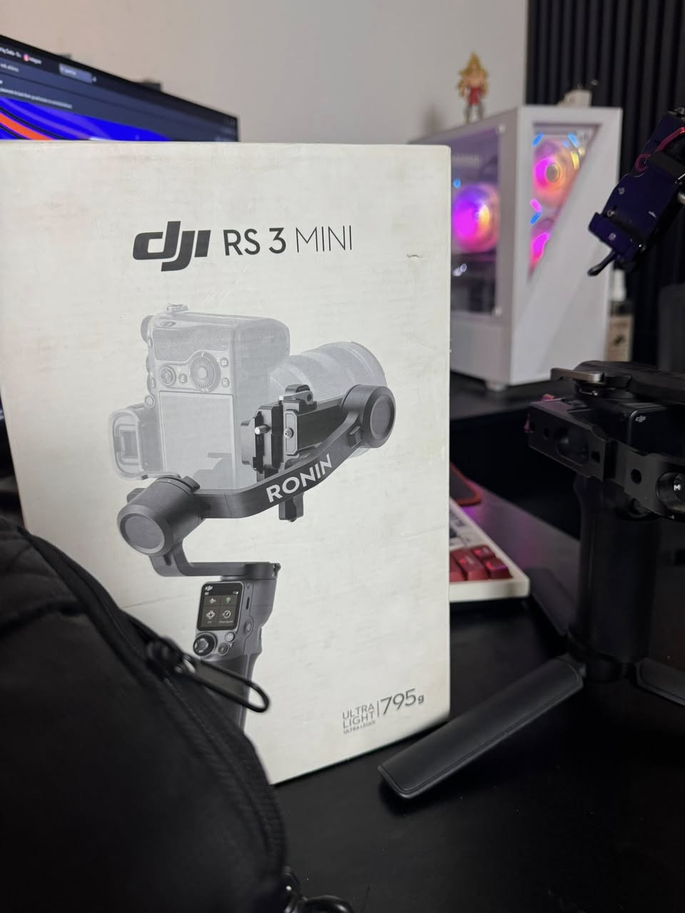 سلام عليكم  كامره نيكون d7500 وياها عدسات اثنين الاصليه مالتها و 50m الكامره كامله ونظيفه كلش وياها جنطه وشاحنه ورام 
رونين للبيع rs3min الرونين نظافته 95 بل ميه جديد كلش ابيع كامل  ب مليون و 300 الف كلهن وها الكامره وياها كارتونه اصليه مكاني بغداد حي اور 
***********
