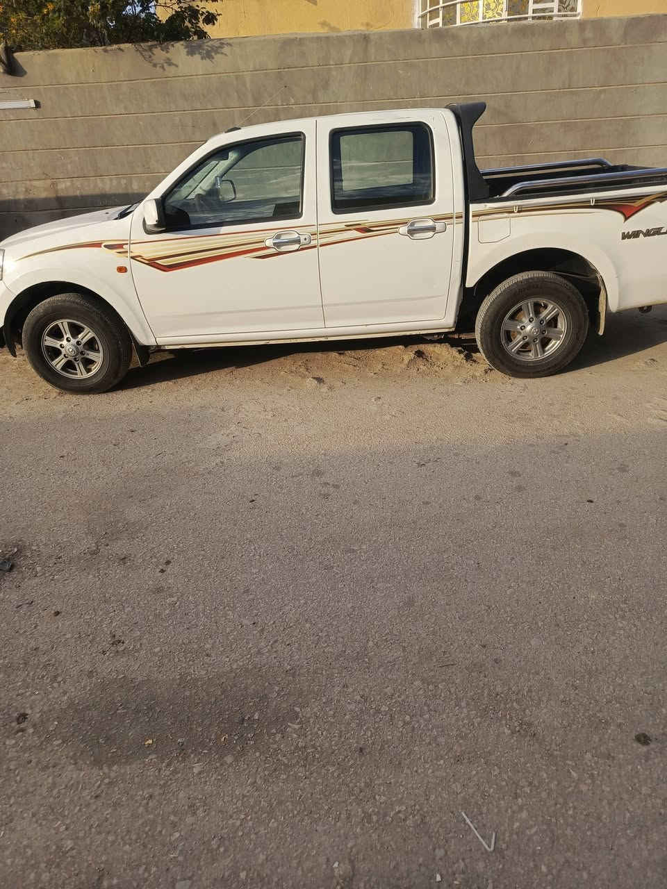 كريت موديل 20 رقم قادسيه دولي بيه بنيد صبغ وجاملغ الأيمن بي بارد والباقى مكفوله السعر ب95 قفل***********
