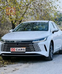 بي واي دي دستروير للبيع   كفالة عامه   اللون ابيض    مرقمه بغداد  سيار...