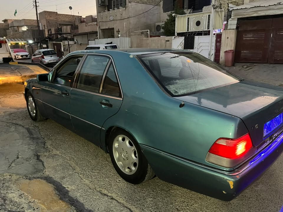 بيع فقط
شبح موديل 93 محرك خراطيم 
محرك مكفول
كير بي صفنه اول متبدل وراهه يشلع اعتبره كير كايم 
تبريد شغال 
صدر امامي خلفي ممتاز 
تخم تاير 
باتري جديد 
سياره كما موضح بصور 
رقم بغداد بأسم والدي متوفي اني احول سياره 
سعرهه ٤٥ وبيهه مجال  
مكان سياره بغداد 
رقم تلفون *********** للاستفسار
