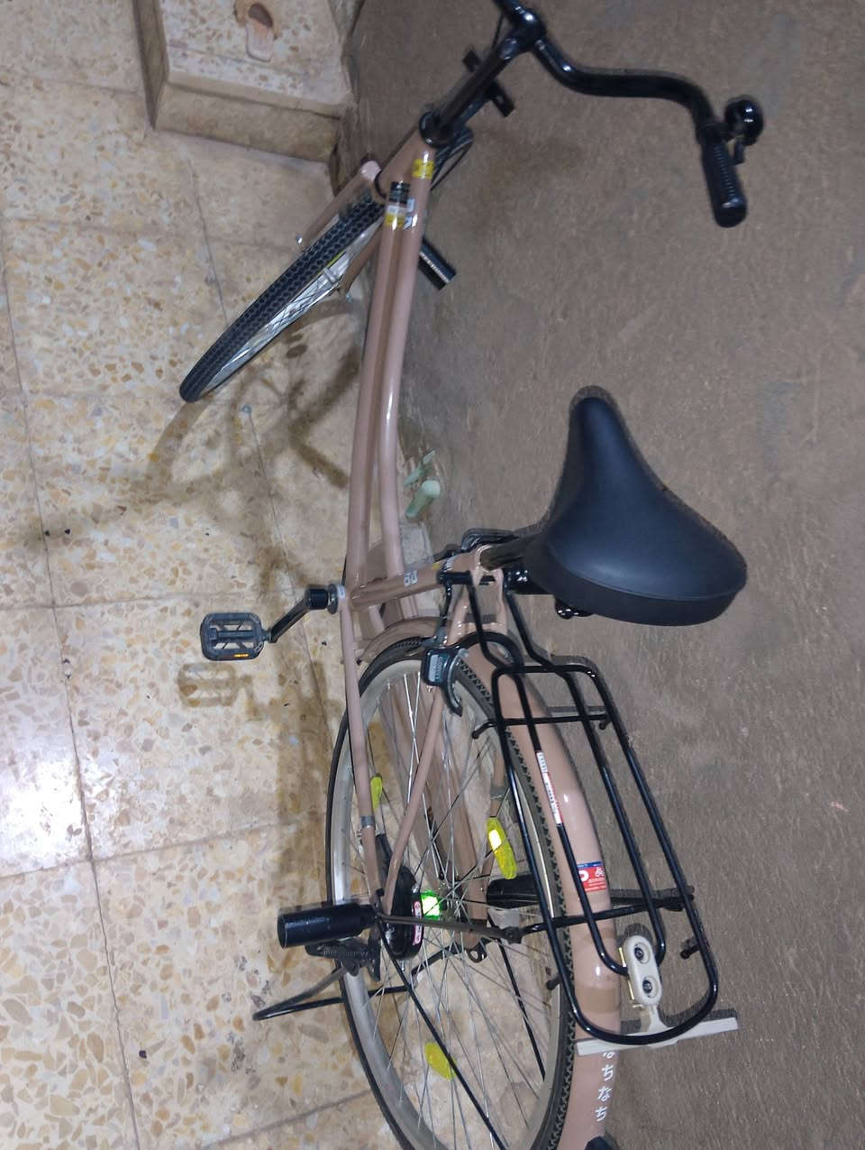سلام عليكم
بايسكل للبيع

شركة البايسكل- BD _بيدي

لون البايسكل _ ككوي

مديل الباسكل _ 22

قيم سعره عجبني ابيعلك

تواصل واتساب ***********
