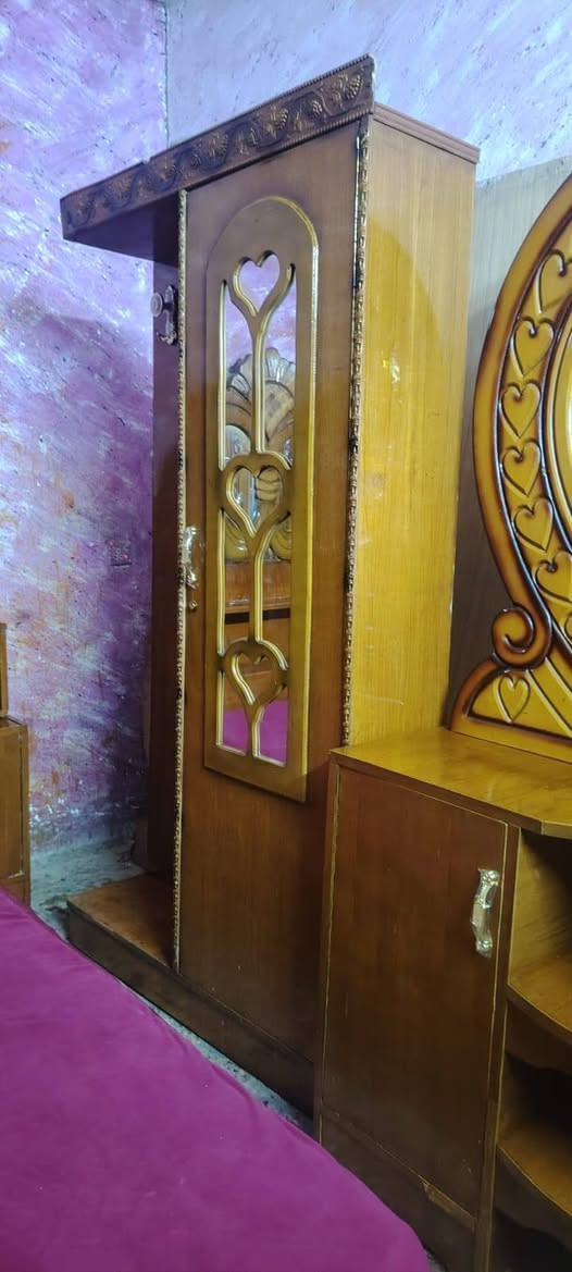 غرفه صاج 5ابواب ملحق السعر 550 ألف المكان الحسينيه الراشديه بغداد يوجد توصيل بل اجره  التواصل على الرقم ‏‪0774 056 3447‬‏
