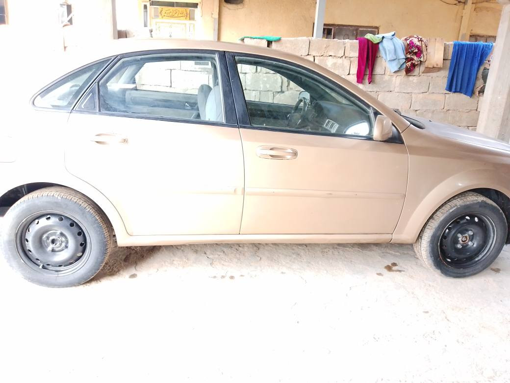 السلام عليكم سياره اوبترا للبيع 2009 كير مكينه مكفولة تبريد تدفئه شغالات تخم تاير حداديه جديد سياره بيها جراد ومصبوغه عام ..رقم الهاتف *********** والسعر 72 وبيها مجال بغداد الدورة. والسياره باسمي
