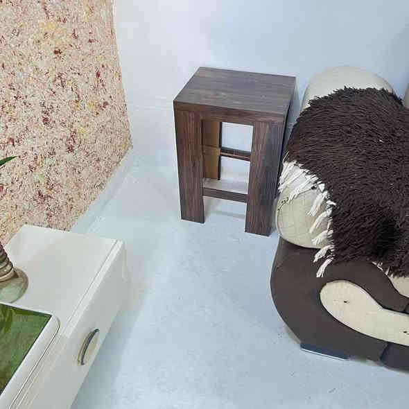 قنفات مستعمل للبيع مع ميز معه
سعر..  100الف قفل عنوان اربيل لنكه40متر ***********
