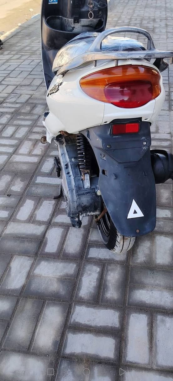 دراجة دولفين للبيع السعر ٤٥٠ وبيهه مجال الشراي يتصل عل الرقم *********** مكانهه السماوه كرهبايات شغاله سلف هندر مكينه ناعمه
