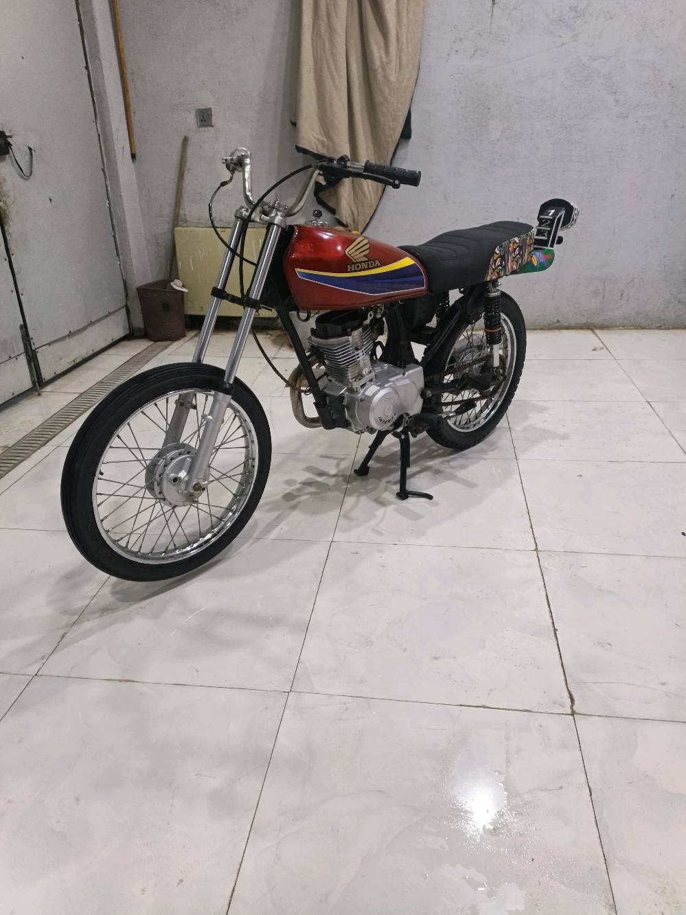 سلام عليكم ادوات مكفوله تاخذهه من باب البيت للبيع انتنس مفتوحه مره وحده دراجه شوف عينكم تخبل صول الله شاهد  سعر 500 بيهه مجال للشرايه مكاني شط العرب الجزيره جسر خالد ***********
وليشوف روحه ما يشتري فدوه اروحلك لا تعبني ابوس ايدك 😅