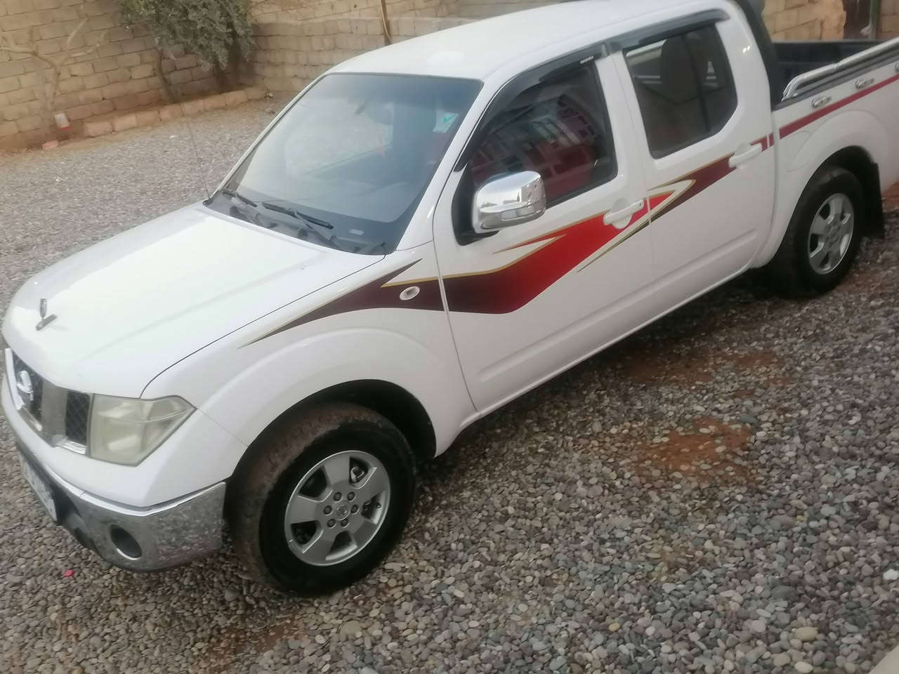 للبيع نيسان نيفاره موديل ٩ كير عادي رقم أربيل دولي الشرعى موجود تحويل مباشر محرك كير ذهب سياره حلوه مال جناي السعر ٩٠ وبيه مجال للشراي *********** خابر وتدلل مكاني الشركاط
