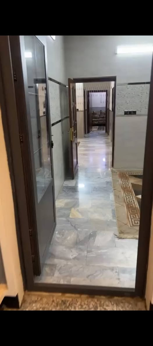 دار للبيع – البلديات /  قرب  بل فرع شارع الغسل
دار سكنية بناء حديث
تتكوّن من 5 غرف نوم، منها غرفتان سويت
المساحة 150
الواجهة: 7.5 
النزال: 20 
الطابو: طابو ملك صرف
📞 للاستفسار: يرجى التواصل على الخاص أو الاتصال واتساب فقط ***********
