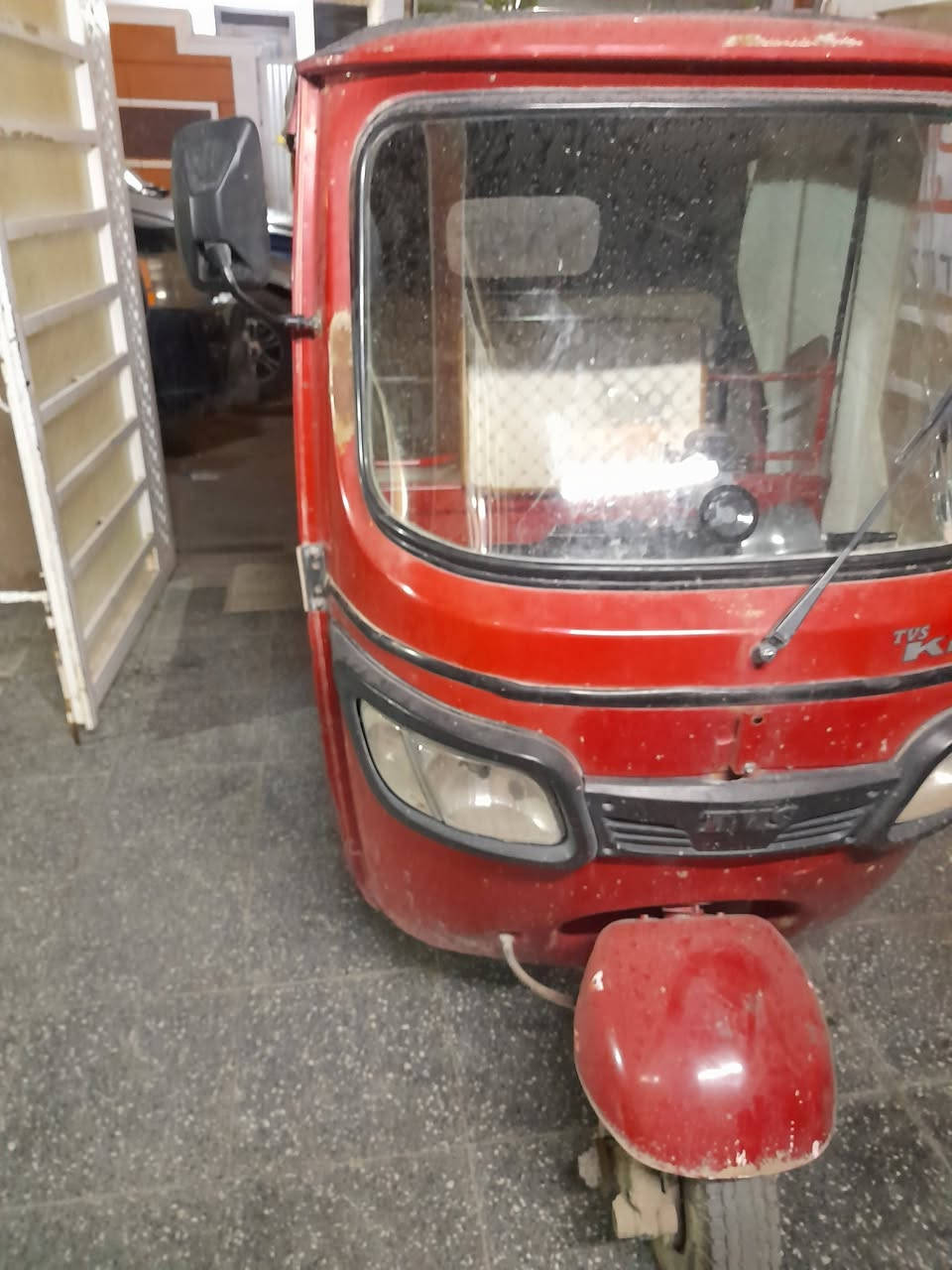 تكتك ١٨ للبيع نقص باتري فقط أوراق كاملة السعر ٣ بيها مجال مكاني الشعب ***********
