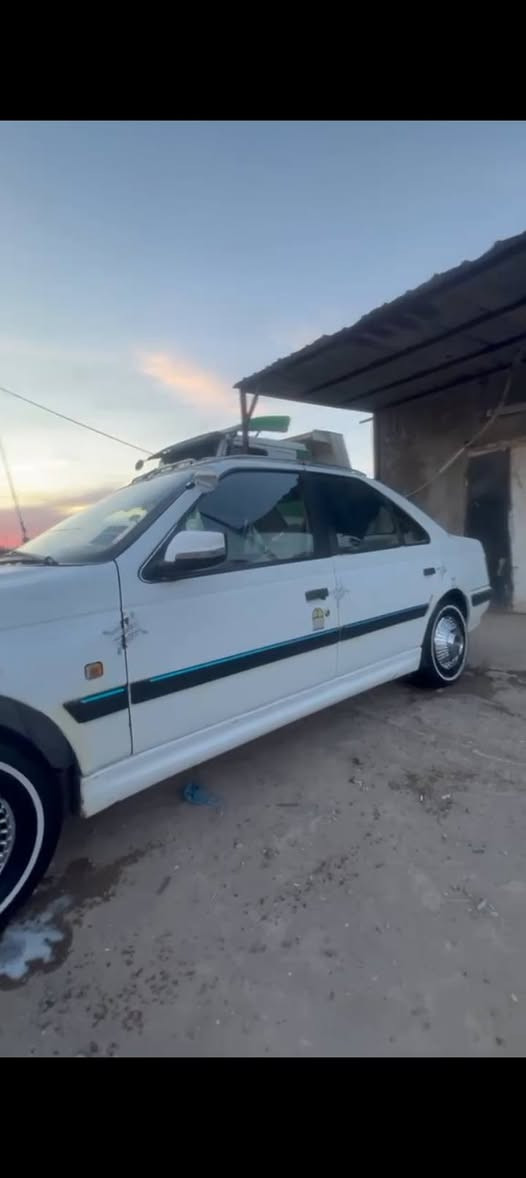 للبيع  405 محدثه22 بارص مكينه تجفيت جديد تبريدثلج  منضومه جديده  لايت زنون بسمي مديل 13  حلوه ومرتبه شاشه صدر جديد كهربايات كله شغاله    سعر 53 وبيه مجال 
مكان بغداد النهروان ‏‪***********‬‏
