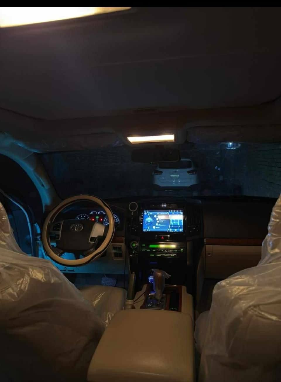 لانكورز ٢٠١٣ ساز بيهه باب مبدل اصلي بدون صبغ اصلي شركه وبيهه بوارد ٣ مكانات سعر ٣٢٠ ورقه ***********
