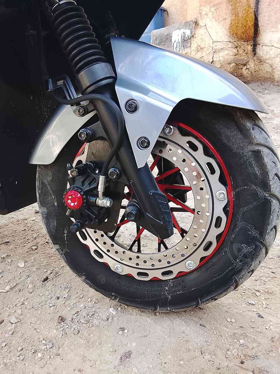 سلام عليكم دراجه شحن دراجه جديده مواصفاتهه فول علا وضع الشركه سعر 600ومكاني لكريعات وهذا رقمي ***********
