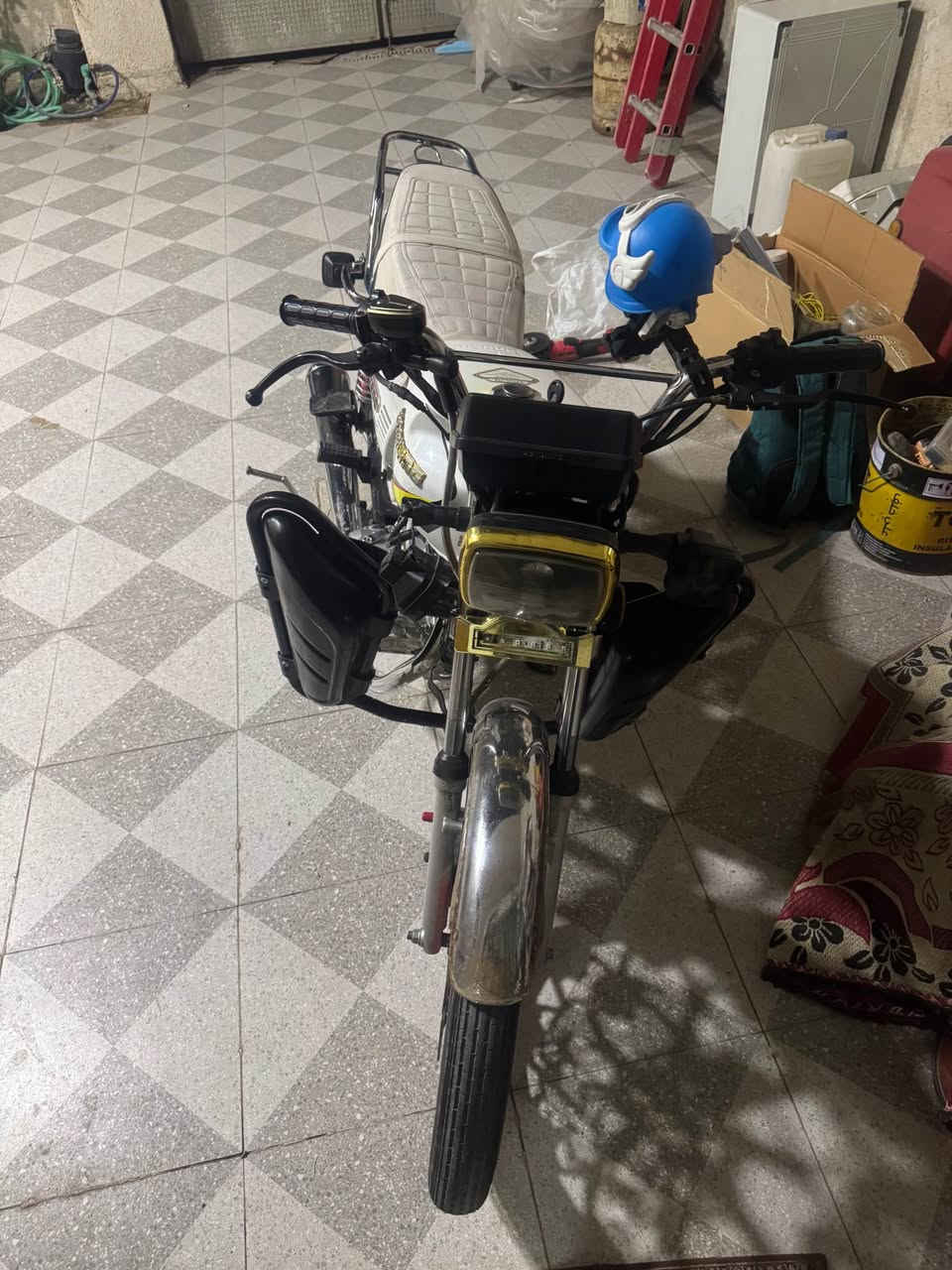 مرخصت الادمن دراجه ايراني موديل ٢٥للبيع مكاني الشعب حي البساتين دراجه نصيفه ومرتبه واضملك محركه درجه اولا ول دراجه مملعوب بيه امانت الله غير بس للبنجرجي طابه نواقصه واير مال كيلو متر وأشاره اليمنه الاماميه بتي كسرته سعر الدراجه ٧٥٠وبيه مجال للطيبين Colombo, Sri Lanka


**إذا كنت صاحب هذا الإعلان وتريد حذفه لأي سبب، رجاءا أرسل رسالة إلى الدعم الفني**