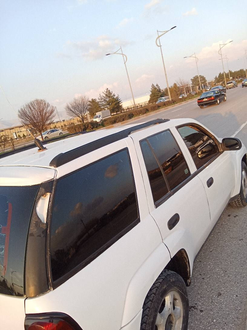 گلایزەر 2009
دوپارچە بۆیخ مزایدەیە ساغە
چەکوشی پیوەنیە
گێڕتۆماتیک دەبڵ گێر 
گێڕومەکینە بیلاد
تەبرید
هەمووگیانی بەشەرتی فحس
سعر بەلاش 45گەلاو مەجال
گۆڕینوەش دەکەم 
*********** السليمانية, العراق
