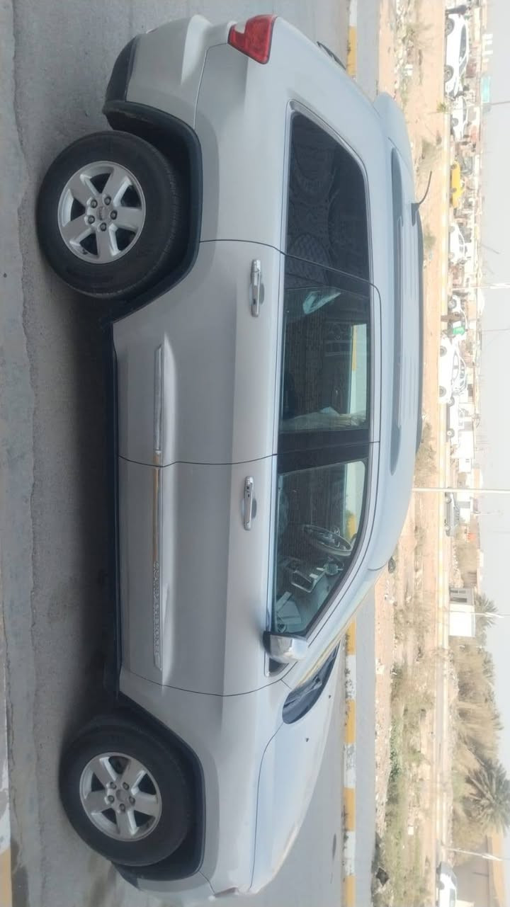 جيب شيروكي  ٢٠١١ سته اسندر رقم واسط انكليزي عله مالك  تدفه تبريد ثلج حدايد استوني نافظه جديد تخم تاير جديد سياره خير من الله كلش حلو بل عافيه عل ياخذه مكانه واسط مركز محافظه  سعر ١٤٥ بيه مجال للشراي للاستفسار اتصل عله رقم *********** رجأن لاتصال عله رقم عل فيس ممتواجد  بيع فقط
