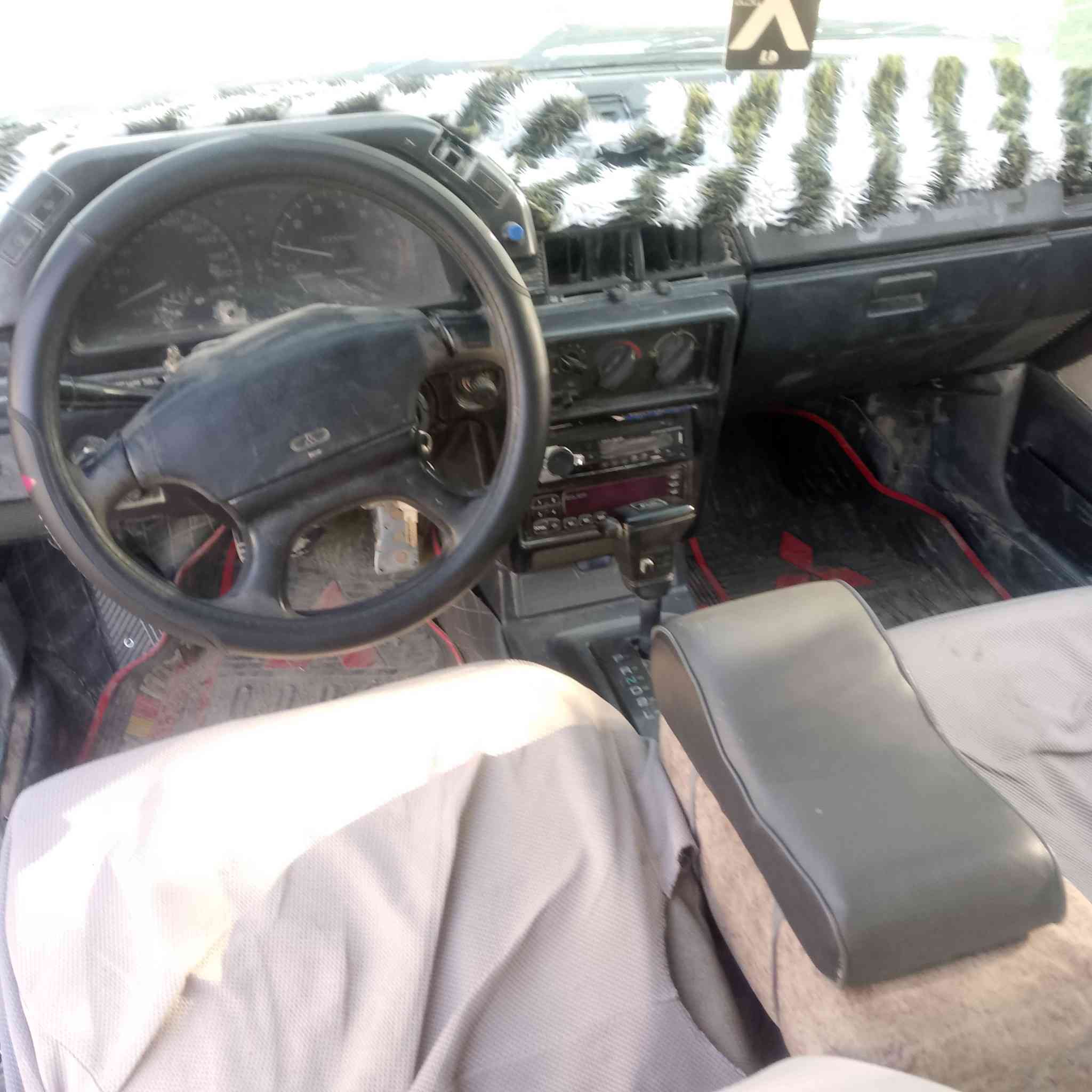 متسبوشي موديل 1991 كير اوتماتيك محرك شرط صدر نص عمر سنوية نافذة سنة 2020 بسمي تحويل ***********

