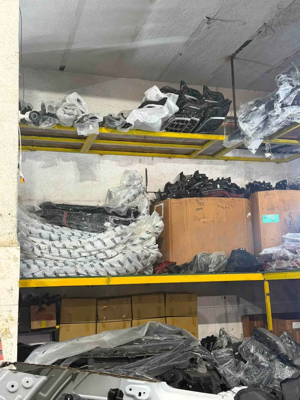 السلام عليكم تتوفر لدينا جميع قطع غيار السيارات الكوريه الحديثه (وارد امريكي فقط) وبأسعار مناسبه تلورايد بلسايد 
سورنتو سبورتج k4 
العنوان بغداد الجديده الحي صناعي مجاور مطعم حنش
  ***********
***********
***********
