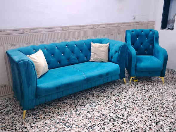 السلام عليكم تخم للبيع 10مقاعد مستخدم كلش قليل موديل تركي تنفيذ عراقي تسكام بلوك اسود خشب روسي سفنج مميز اول الون تركوازي السعر 650 الاستفسار الاتصال على الرقم ***********... متواجد ماسنجر المكان حله وردية خارج
