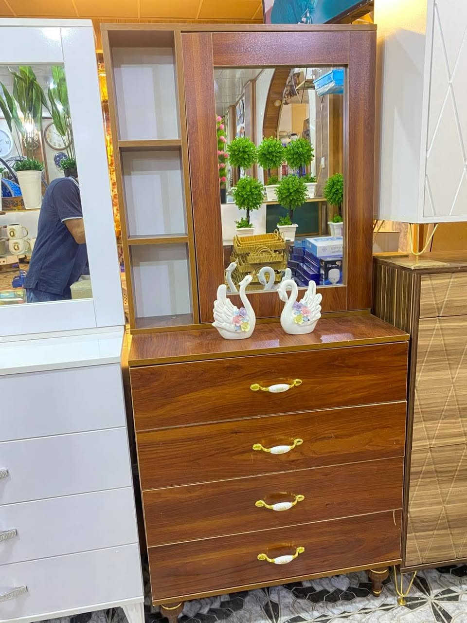 للحجز والاستفسار ***********
