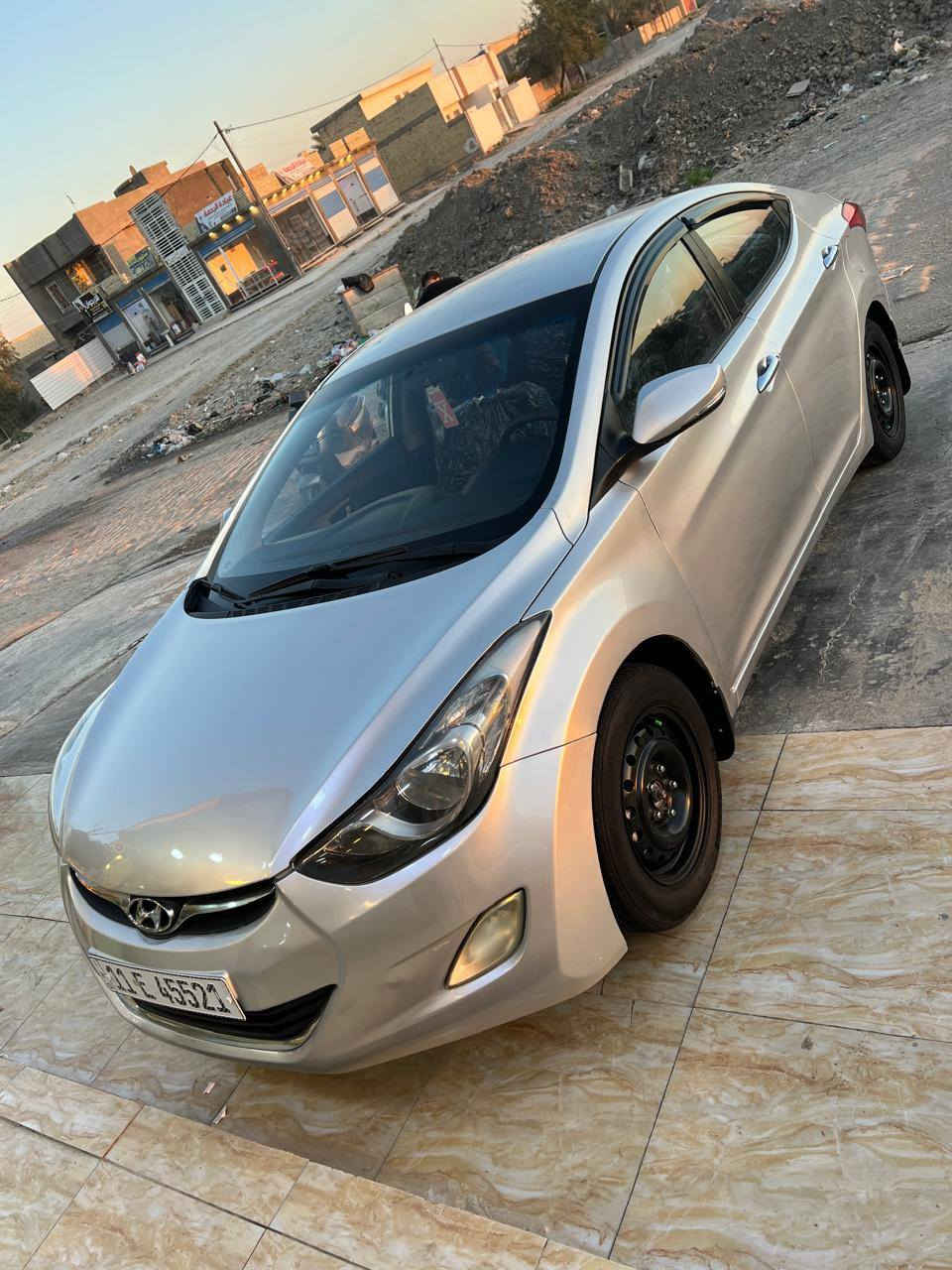 سلام وعليكم سيارة موصفات معروفة خليجي محرك 1600    /  موديل 2014 سيارة مرشوشة حزام جمالية سيارة خير من اللة نضيفة وجاهزة سنوية بسمي مكاني بغداد تاجي سبع البور /
سعر 98 $ / ***********
