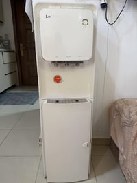 للبيع كولر بارد و سخن استعمال خفيف جدا التواصل 07515398749