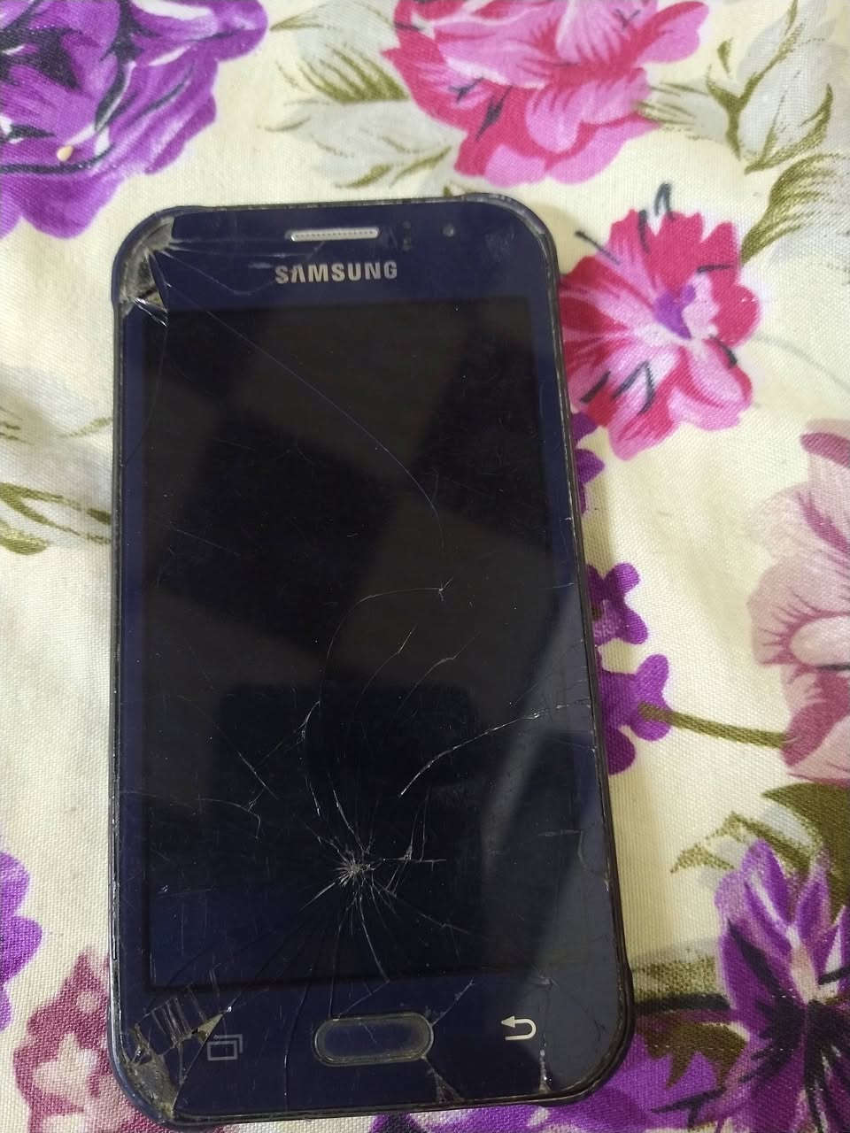 صلوا على النبي
جي 1  مكان الشحن مكسور يرد تبديل  بيع فحم 15 الف او مراوس


**إذا كنت صاحب هذا الإعلان وتريد حذفه لأي سبب، رجاءا أرسل رسالة إلى الدعم الفني**