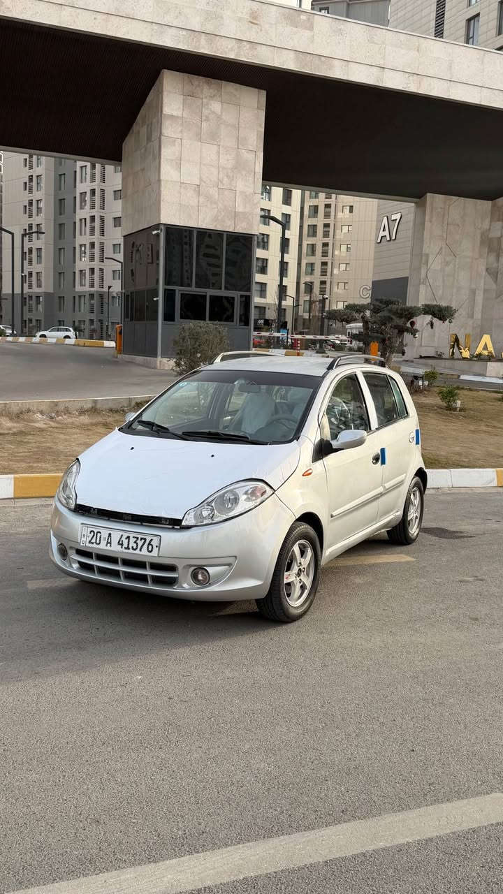 شيري A5 للبيع السعر ٢٩ ورقه قفل قفل 
سياره جاهزه وجديده بالعافيه عل ياخذها 
كير مكينه حداديه تبريد كلها جاهزه 
رقم ديالى تحويل مباشر مكاني العامريه 
*********** بغداد, العراق
