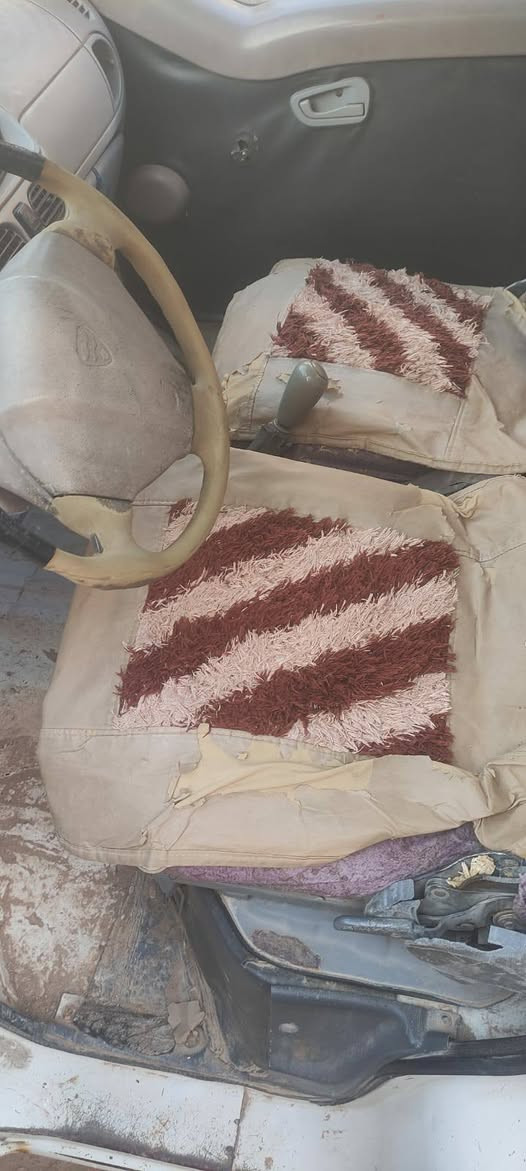 سياره عموشه للبيع كلشي واضح بصوره محرك جديد منقصهة كلشي تواصل عل رقم ***********
