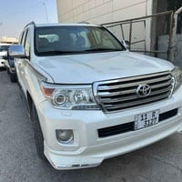 لاندكروز موديل 2013 رقم بغداد مكفولة كفالة عامة عدا كم بارد موضح بالسو...