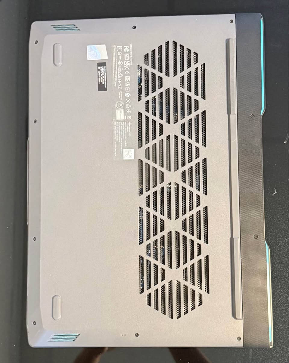 LENOVO LOQ 
i5 GEN 13 13420H 8 CORE
RAM 16GB DDR5 4800MHZ
NVME SSD 512GB SK 
RTX 3050 6GB 95 WATT 
SCREEN 15.6 120HZ
KEYBOARD LIGHT 100٪
BUTTERY 97% السليمانية, العراق


**إذا كنت صاحب هذا الإعلان وتريد حذفه لأي سبب، رجاءا أرسل رسالة إلى الدعم الفني**