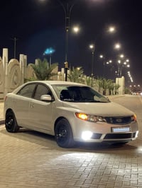 فورتي سيارتو موديل 2013   بانزين دوش   4 بصمات   تحكم ستيرن   شاشه وكا...