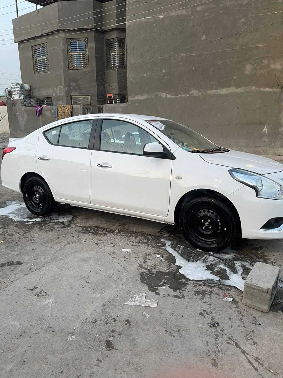 سلام عليكم 
نيسان سني موديل 24رقم بغداد اقصاد شركه
سنتين سياره زيرو راعيها بلبصره  ***********
