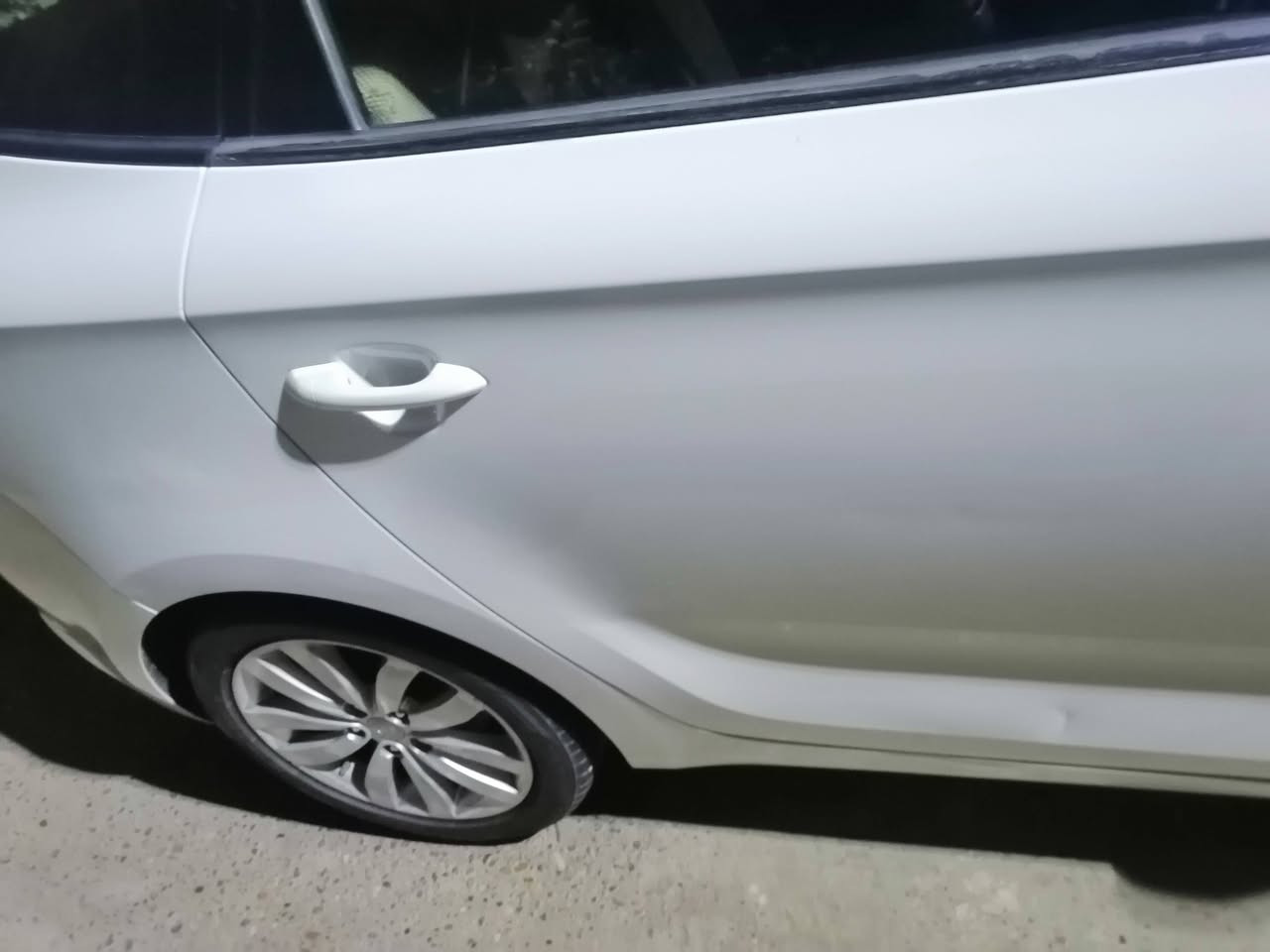 سلام عليكم
كيا كارنز ٢٠١٤ بيه بارد وتكحيل بلكارت بلباب لخلفي لباقي مكفول كير محرك تبريد خير من الله *********** عرضه ١٣٨بيه مجال لشراي جاهزه سياره اكو ملاحضات بلكشر بسيطه مكانه التاجيات مجاور المصابيح
