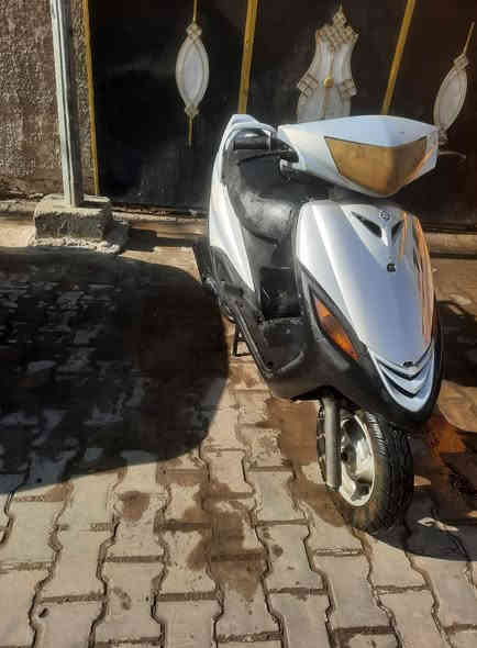 ماكس 140 شغاله وخير من الله نقصها جبنه تنضح دهن وباتري  ابيع هل موجود السعر 275 مكاني بغداد حي القاهره
***********
