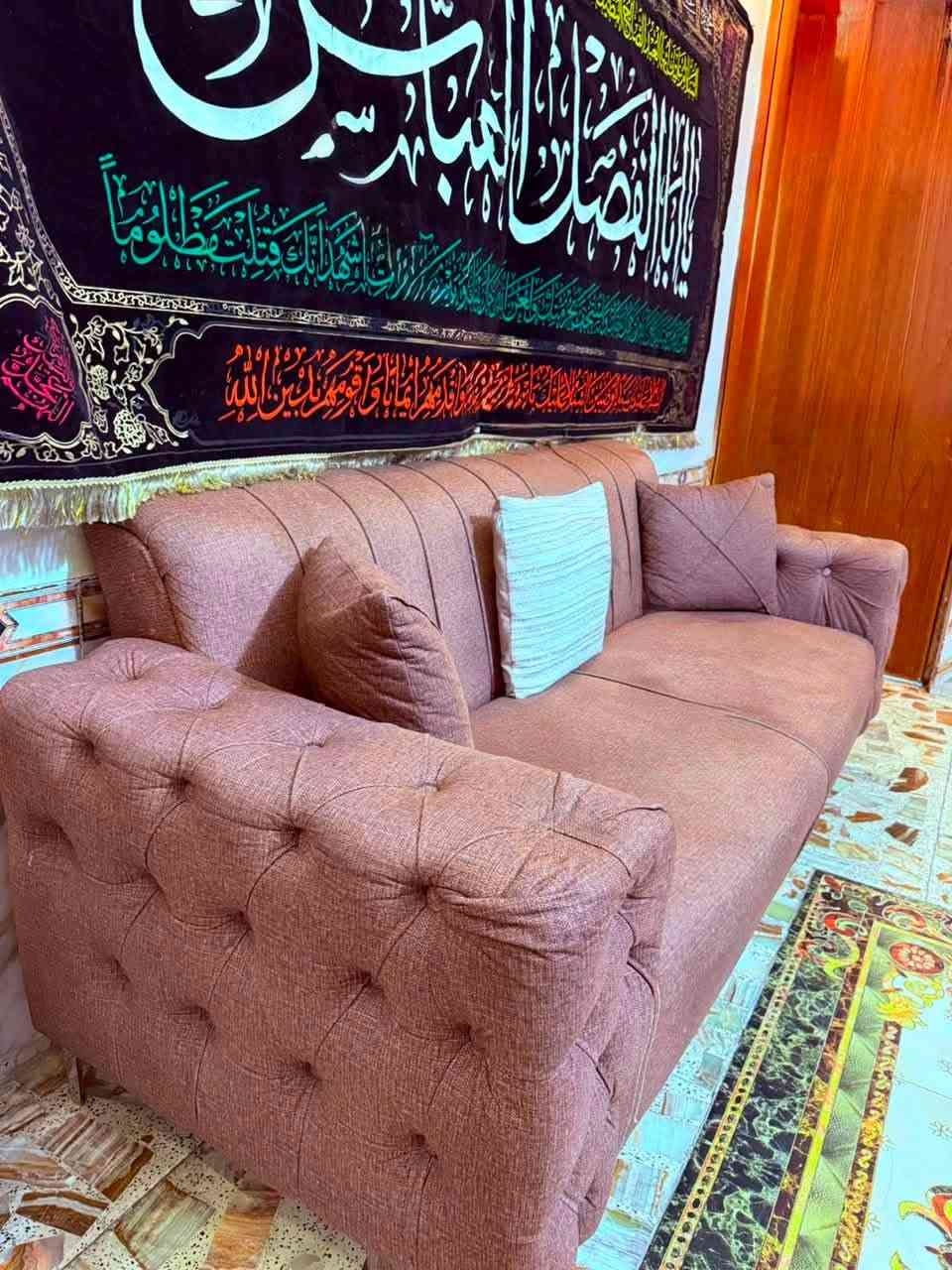 مكلفة بالنشر تخم 8مقاعد نظيف بسعر 450 وبي مجال للاستفسار الاتصال على الرقم ***********مكانه بغداد حي القاهره
