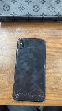 ايفون Xmax ذاكره64 بطاريه75 المبايل مداخل صيانه بي خط بل شاشه وضهرة مف...