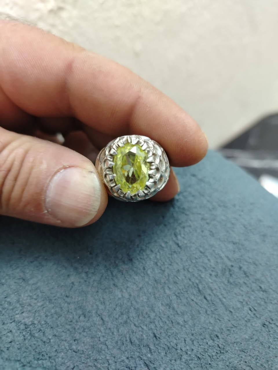 خاتم سترين صياغة يدويه ثقيلة قياس 22


**إذا كنت صاحب هذا الإعلان وتريد حذفه لأي سبب، رجاءا أرسل رسالة إلى الدعم الفني**