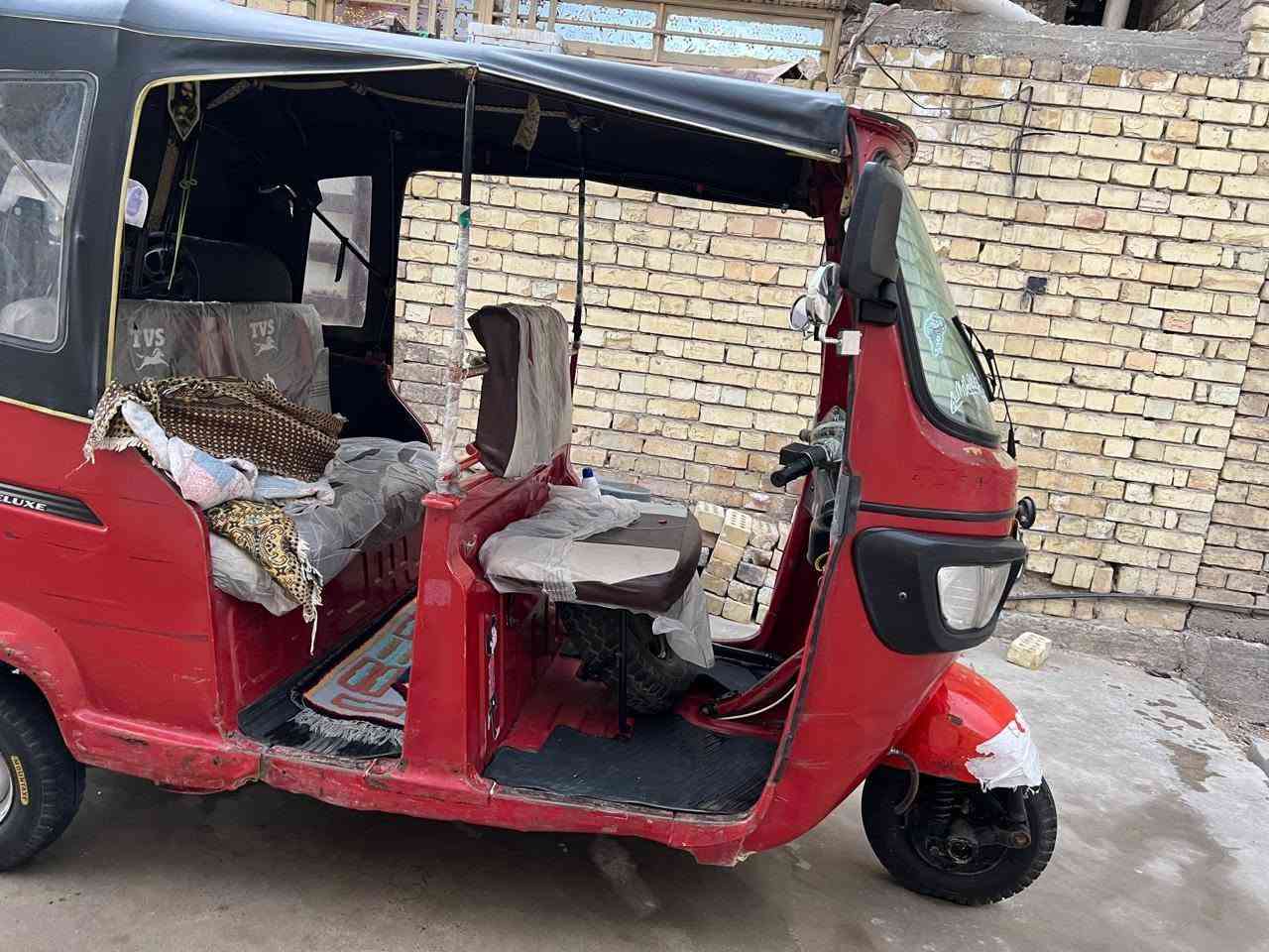 سلام عليكم
تيفي اس 2019 
نضيفه مكينه جديده موديل 2022
 بس ملاحضات بصيطه تجي وشوف 
السعر ٥مليون وبيه مجال حك الجيه 
مكاني بغداد التراث 
***********
