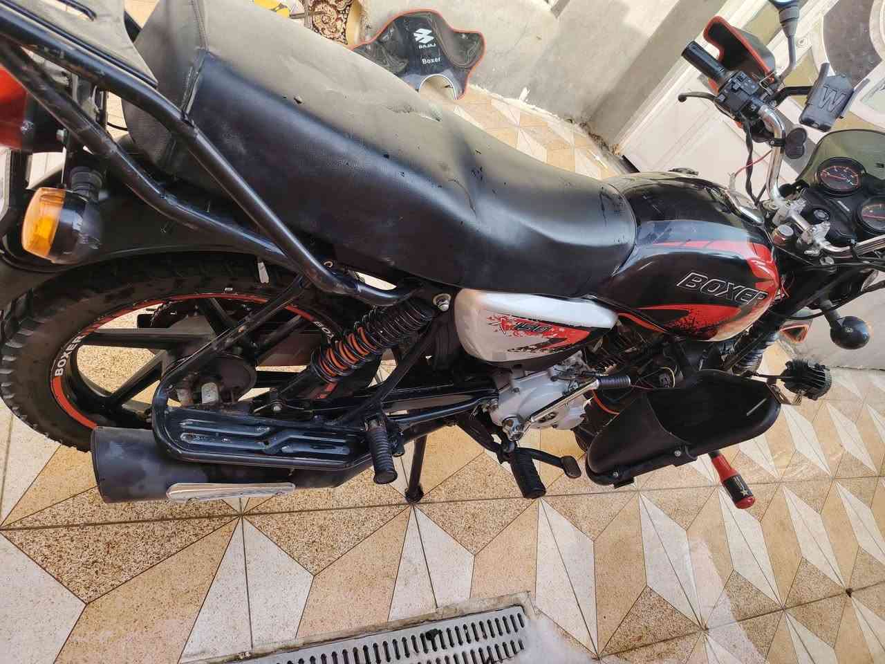 السلام عليكم دراجه بوكسر ٢٠٢٢ نضيفه مكينه خير من الله تايرات خلفي وأمامي قبل سبوع مبدلهن زنجيل دبل جديد كهربائيات كلها شغاله رقم نكليزي السعر 1900وبيها مجال مستعجل على بيعتها  مكانها بغداد رقمي ***********
