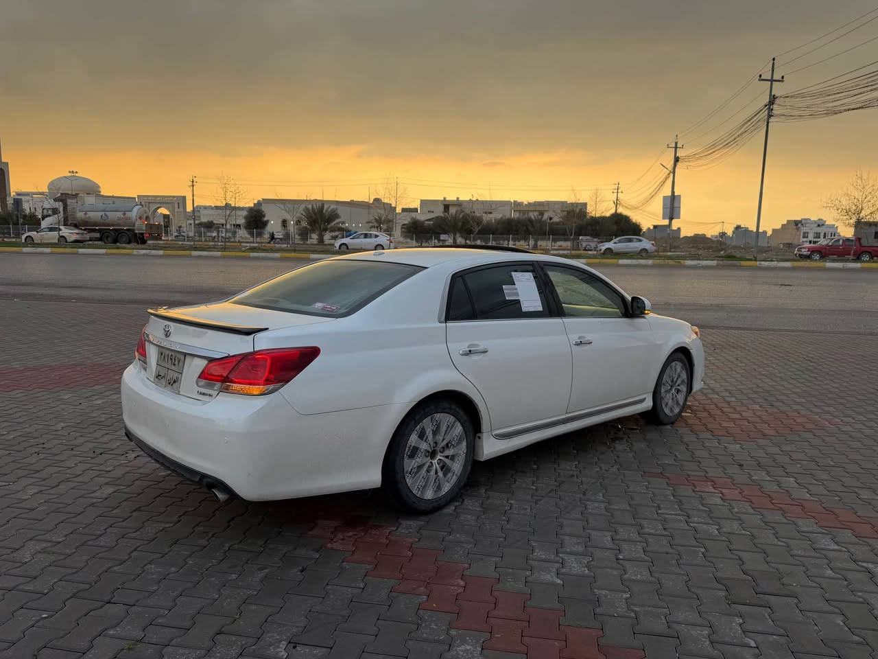 تویوتا ئەڤلۆن ٢٠١١ بۆ فرۆشتن فول مواسەفات لیمیتت ، گیر و مەکینە بەشەرت نەکراوەتەوە ، دوو پارچە بی ناو گرتن ، تەقەو رەقەی بە شەرتە ، چوار تایی نوی لەسەرە، ١٦٠٠٠٠ رۆیشتوە ، ٩ وەرقە غرامەی لەسەرە .. شوین هەولیر *********** أربيل, العراق
