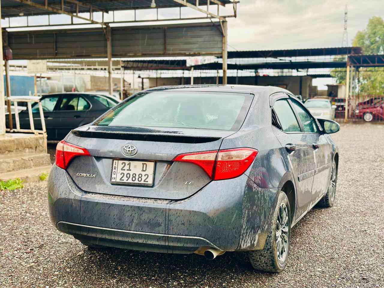 السلام عليكم 
كورلا 2017 للبيع او مراوس
محرك 18 ما مفتوح
كير محرك بشرط جديد
حجر بيئه بيها
____السيارة ماشيه 49 الف ميل فقطط_____
قطعتين صبغ فقط
السيارة جديده كلو وضع شركه
تخم ويل جديد
لايتات عدسه زنون
سنويه ورقام جديده
السعر 135 او بيها مجال حييل بصيط
وكلشي اكو بسوك
*********** مكاني برطله 
ملاحظه السيارة كشرها حيل نضيف بس ما مغسوله السيارة
