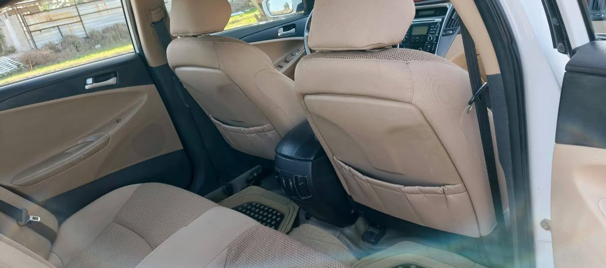 سوناتا ٢٠١٢ خليجي رقم إنكليزي باسمي محرك ٢٤٠٠ دوش كامل الموصفات عدى الفتحه والبصمه السعر ١٢٥ وبيها مجال ‏‪***********‬‏
