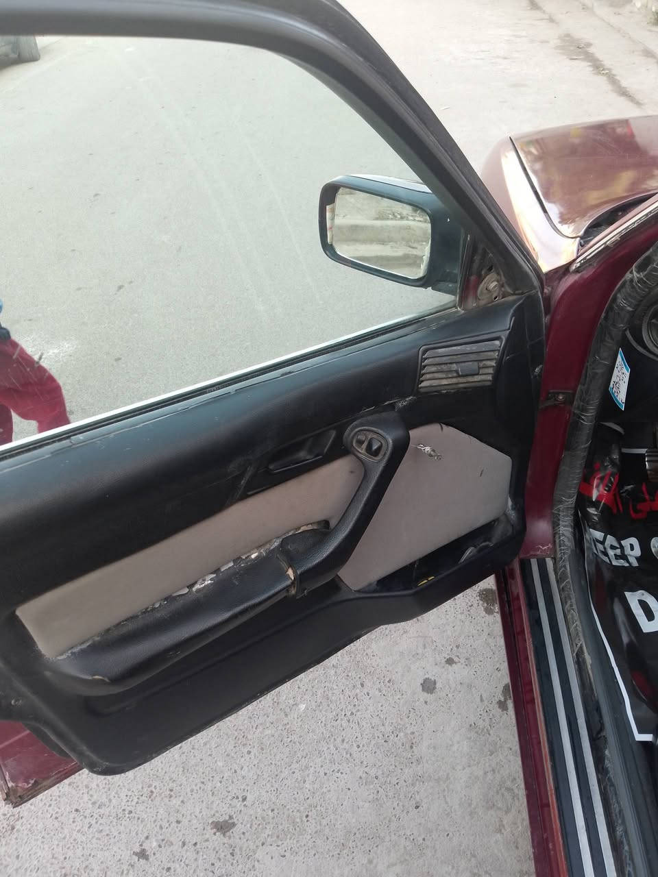 السلام ۈعـْليگمٌ-ٱلسّلٱمّ:ﯙرحـّمَة ٱللـّہ ۈبٌرگـّاتہ
بي ام 525 اربيل سنويه باسمي هزه 2027 وسنويه كذالك.موديل 90 كير عُاَدّيَےّ  االسعر 45 ورقه. العنوان بغداد حسينيه الراشديه 

***********
