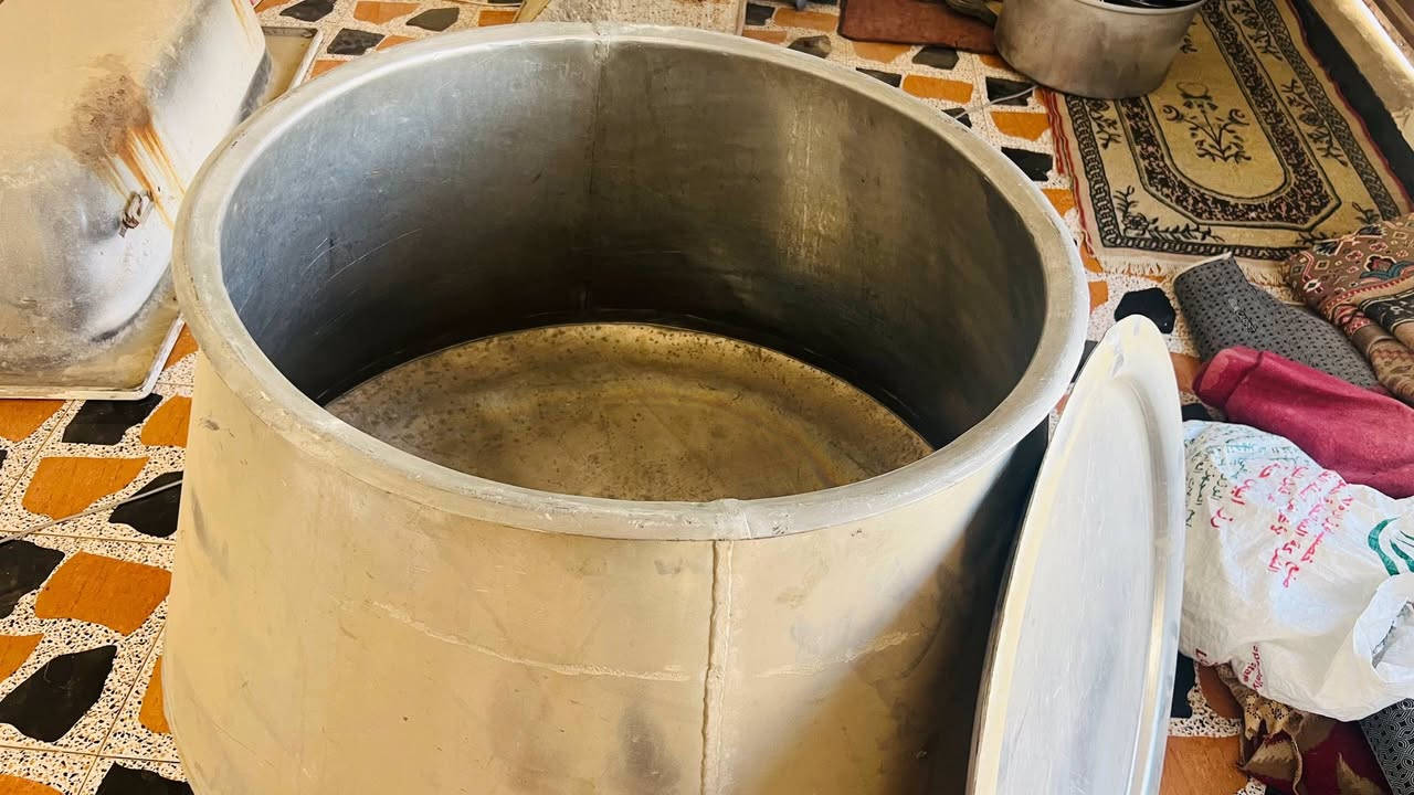 السلام عليكم 
جدر قزان للبيع الوزن الثقيل ياخذ 160 كيلو بعده جديد مستخدم مره واحده


**إذا كنت صاحب هذا الإعلان وتريد حذفه لأي سبب، رجاءا أرسل رسالة إلى الدعم الفني**